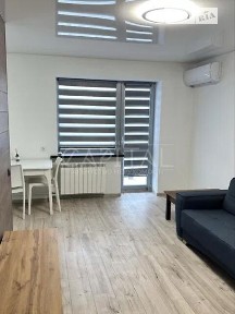 Продаж 1к квартири 32 кв. м на вул. Кирилівська • ID 34714127