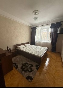 Сдаётся 3к-квартира, метро Лыбедская
