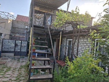 Продаж частини будинку на вул. Нерубайська, 4 кімнати • ID 34490618
