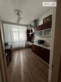 Солом'янська вулиця, мікрорайон Солом'янка, район Солом'янський, Київ, вул. Солом'янська 11 • ID 34660451