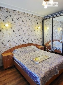 Мікрорайон №3 мікрорайон, Лозова, мкр. Мікрорайон №3 6, кв. 28 • ID 34660686