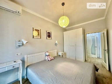 Морська вулиця, район Приморський, Одеса, вул. Морська 400 • ID 34660168