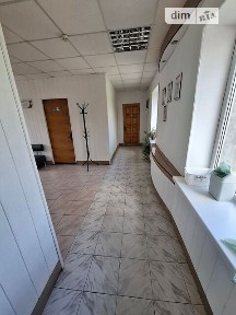 Оренда офісного приміщення на Центральна 3, приміщень -, поверх - 3 • ID 34661625
