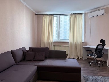 Оренда квартири 120м2 Олени Пчілки 5