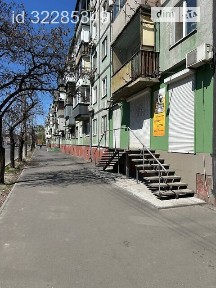 Хмельницького Богдана вулиця, мікрорайон Косіора, район Індустріальний, Дніпро, вул. Хмельницького Богдана 25Б, площа 47 кв. м • ID 32285349
