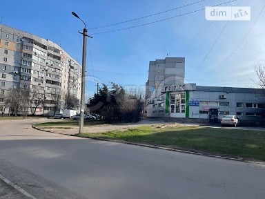 Продаж торгового об'єкту, 600 м², вул. Незалежності України