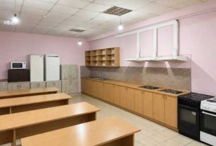 Продаж окремо розташованої Будинку 1100 м² у Подільському районі Києва