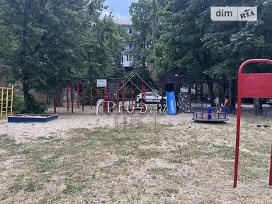 Івана Гонти вулиця, мікрорайон Сирець, район Шевченківський, Київ, метро Дорогожичі, вул. Івана Гонти 9 • ID 34476321