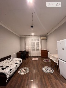 Освіти вулиця, мікрорайон Олександрівська Слобідка, район Солом'янський, Київ, метро Вокзальна, вул. Освіти 18 • ID 33815331