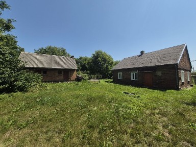 Будинок з літньою кухнею та присадибною ділянкою 31 сотих