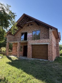 Продаж 2 поверхового будинку з гаражем і ділянкою на 11.5 сотки, 187 кв. м, 3 кімнати, на вулиця Центральна 116 • ID 34656164