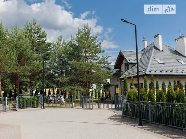 Продаж 2 поверхового будинку з верандою і ділянкою на 7 соток, 192 кв. м, 4 кімнати, на вул. Паркова • ID 34663927