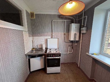 Метро КПІ. Продам 2-х кімн. вул. Кирило-Мефодіівська, 7