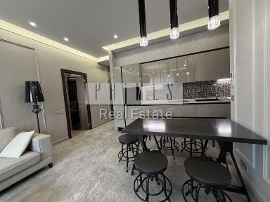 Продаж / 2 кімнатна квартира / 6 поверх / ЖК «Royal Tower» / Саксаганского, 37К / Київ