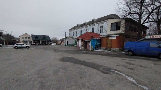 Продаж приміщення 980 м. кв з земельною ділянкою 0,165 га м. Гайворон