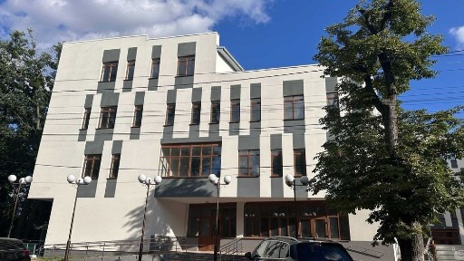 Оренда офісного приміщення з терасою 1200м
