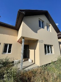 Продам будинок нової будівлі на Клочко.