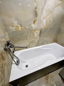 Продам 2 комнатную квартиру, Обухов, ул Лермонтова 22!