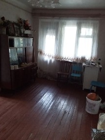 Клавдієво-Тарасове - продам 3 кімнатну квартиру під капремонт недорого !
