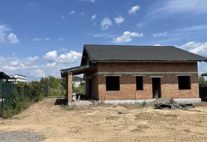 • 2-поверховий будинок 125 кв. м + ділянка 5.5 сотки на вул. Аличова
