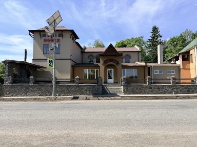 Продаж комплексу магазин кафе 800 м2 Фасад