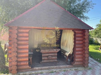 Продам кафе цех гараж у місті Тетіїв.