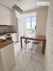 Здам подобово 1к квартиру на вул. Озерна 4А, кв. 217 • ID 33867978