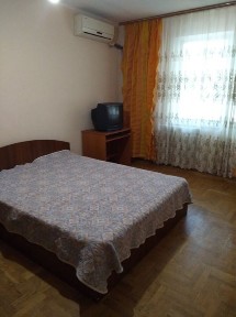 Срочно сдам 2-х ком кв в районе Университета «НАУ»