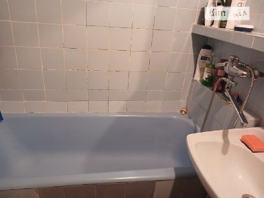 Здам в оренду кімнату на вул. Олександри Екстер 8 довгостроково • ID 33632406