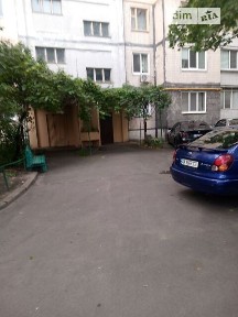 Саперно-Слобідська вулиця, мікрорайон Саперна Слобідка, район Голосіївський, Київ, метро Деміївська, вул. Саперно-Слобідська 8 довгостроково • ID 33477273