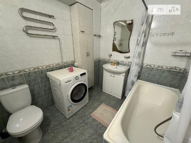 Продаж частини будинку на вул. Постова, 7 кімнат • ID 34403871
