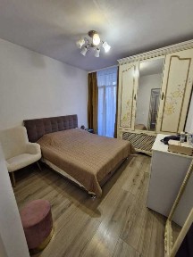Киев, Соборности просп., 17 К2