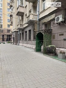 Михайла Грушевського вулиця, мікрорайон Печерськ, район Печерський, Київ, метро Арсенальна, вул. Михайла Грушевського 9, площа 170 кв. м • ID 34665859