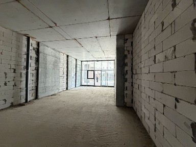Оренда фасадного приміщення з власною терасою ЖК « Благород»