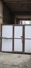 Продаж Саксаганського 82