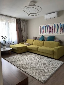 Київ, Ломоносова вул., 36В