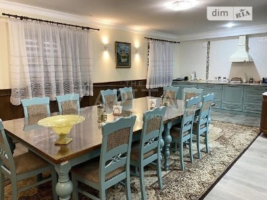 Лютеранська вулиця, мікрорайон Липки, район Печерський, Київ, метро Хрещатик, вул. Лютеранська 25, п'ятиповерхова будівля • ID 34667310