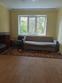Продается под ремонт 1к метро Ипподром, Лятошинского 8а