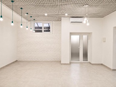 Продаж комерційного приміщення 115 м² у центрі Івано-Франківська | вул. Володимира Великого