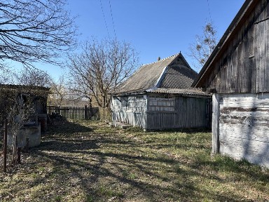 Продається будинок з землею село Ніжиловичі