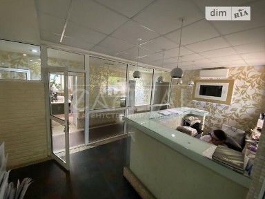Продаж офісного приміщення 230 кв. м. на 1 поверсі на вул. Олекси Тихого 89А, п'ятиповерхова будівля • ID 34668032