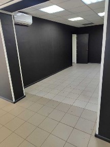 Оренда торгового фасадного приміщення 73м² р-н Вишенька