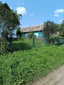 Продаж будинку у селі