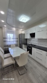 Продаж трикімнатної квартири