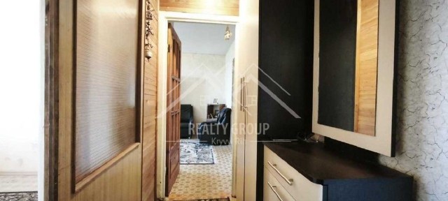 Продаж 3-к квартира, Свято-Миколаївська 15