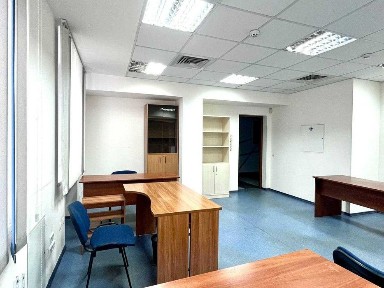 Просторий офіс для бізнесу на Печерську - 63м² з меблями та інтернетом