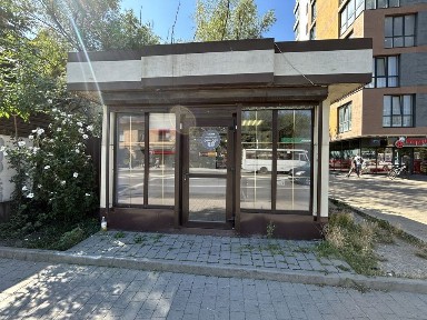Оренда комерційного приміщення / МАФ на вул. Незалежності