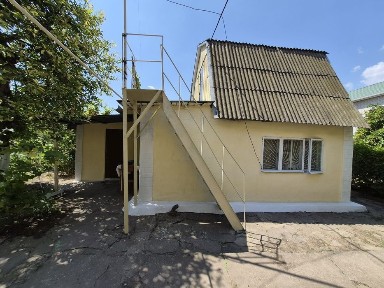 Продам дом в Черноморске