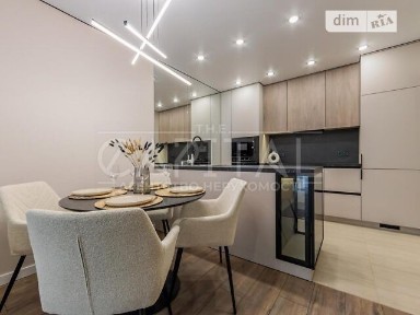 Продаж 2к квартири 60 кв. м на вул. Михайла Максимовича 28 • ID 34670550