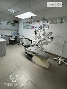 Продаж комерційного приміщення по вул. Євгена Коновальця